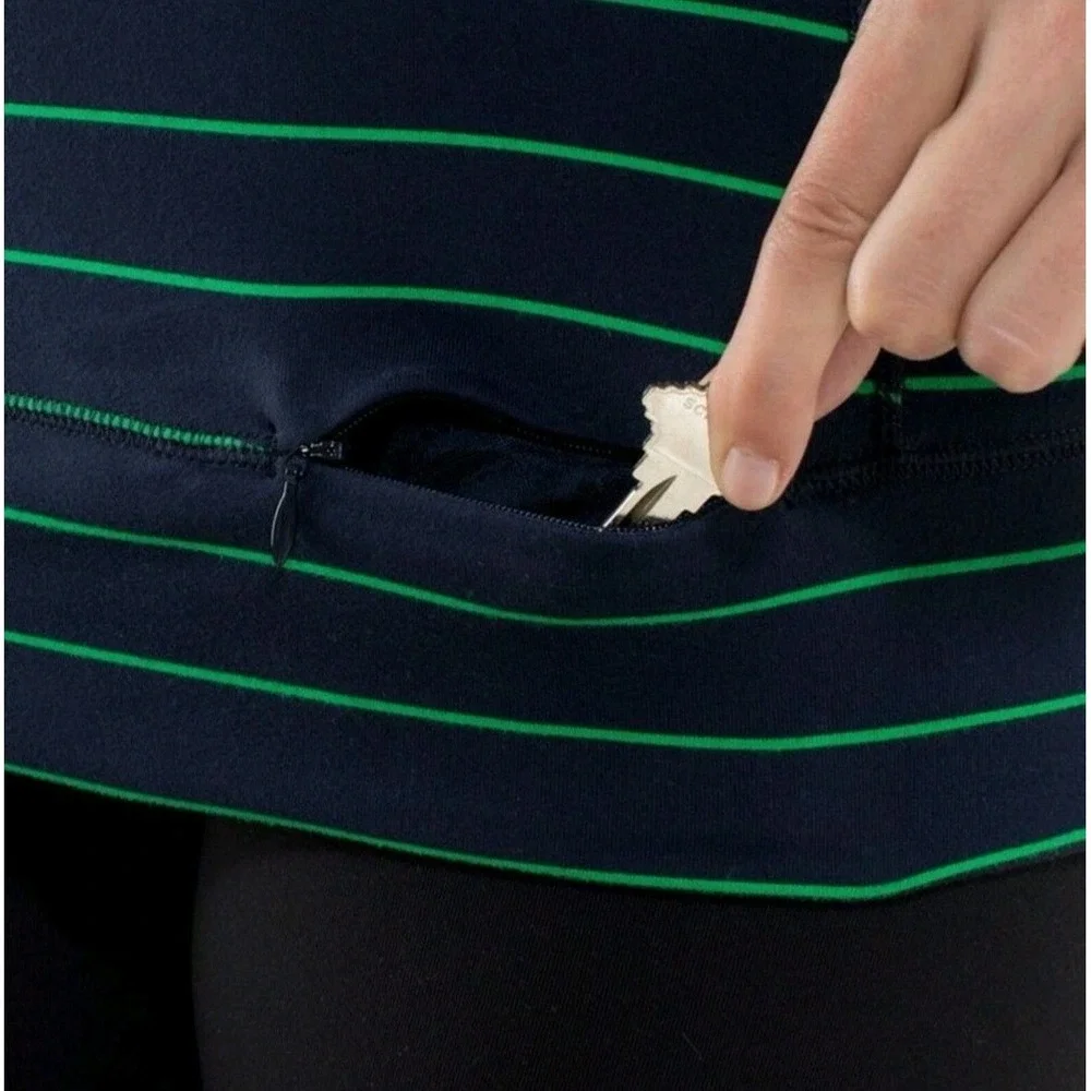 Lululemon Full Tilt‎ Long Sleeve Slalom Stripe Inkwell/Hyper Stripe Womens Sz 6